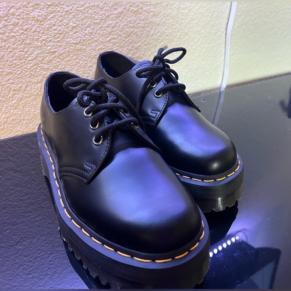 DR. MARTENS 1461 SMOOTH LEATHER PLATFORM SHOES SIZE 7 - Picture 5 of 5
